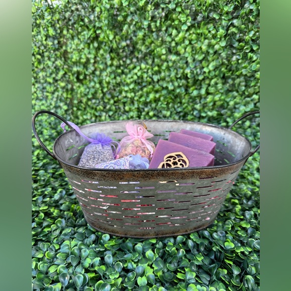 Botanical Wellness & Crystal Set | Rest • Love • Tranquility - Picture 10 of 10